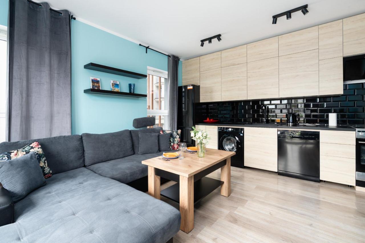 Modern Apartment With Balcony & Free Garage Poznan By Noclegi Renters エクステリア 写真