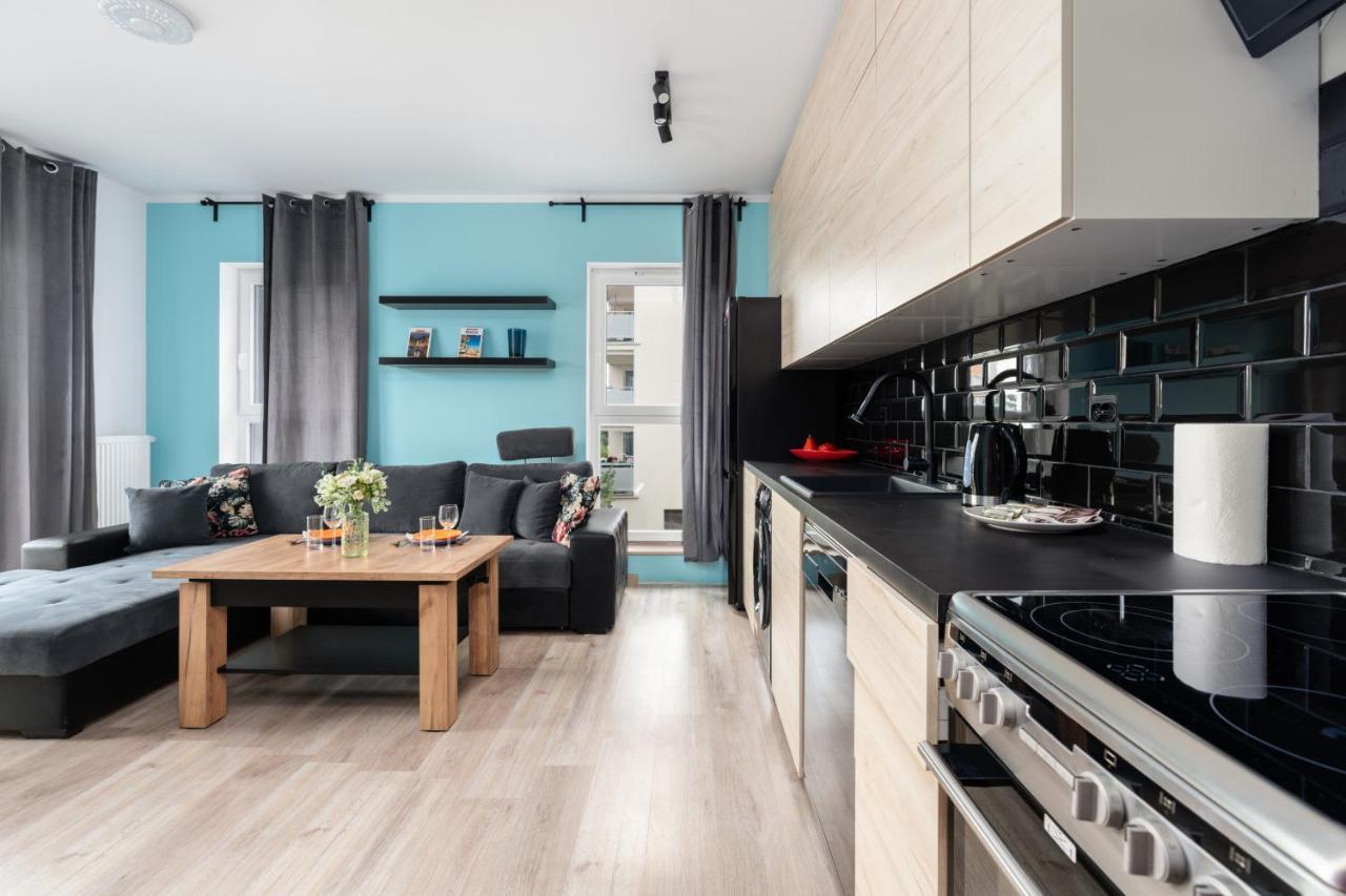 Modern Apartment With Balcony & Free Garage Poznan By Noclegi Renters エクステリア 写真
