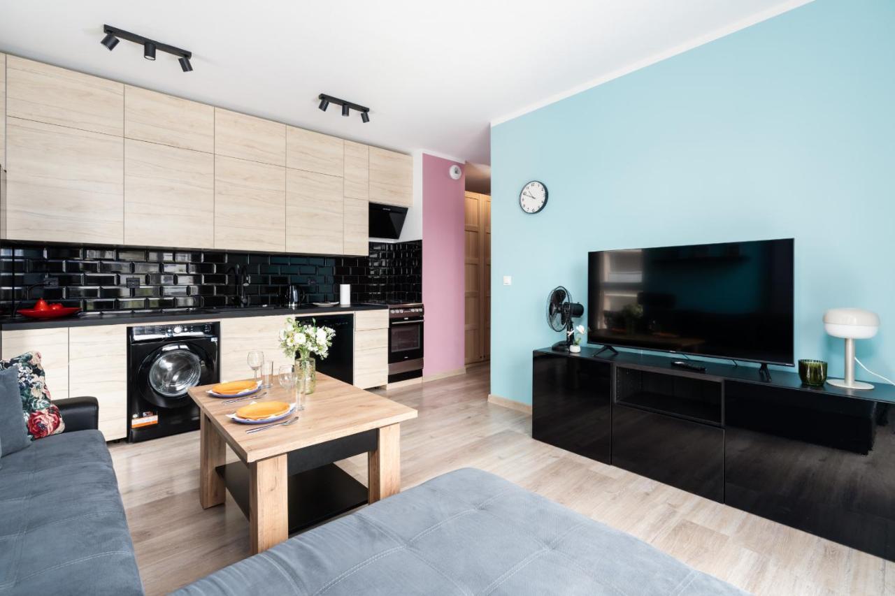 Modern Apartment With Balcony & Free Garage Poznan By Noclegi Renters エクステリア 写真